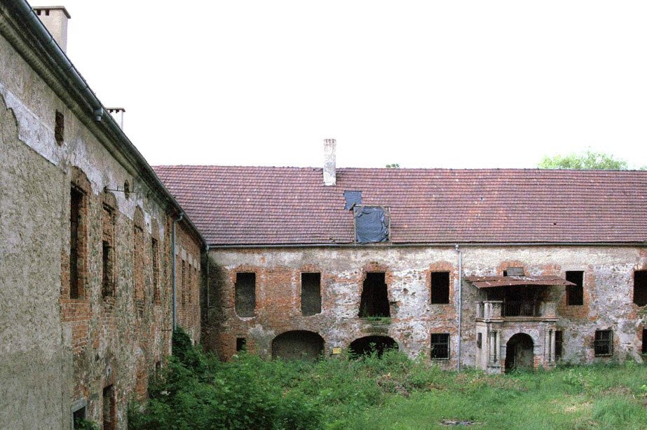 Pałac w Łące Prudnickiej, Poland